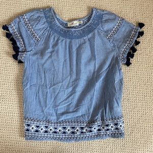 Vineyard Vines: blue shirt